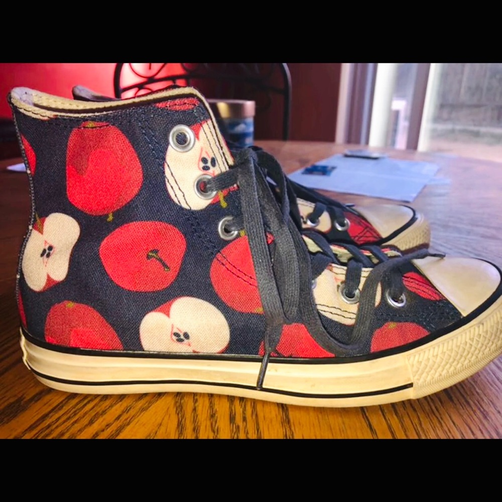 Converse All Star Hi Top Apple